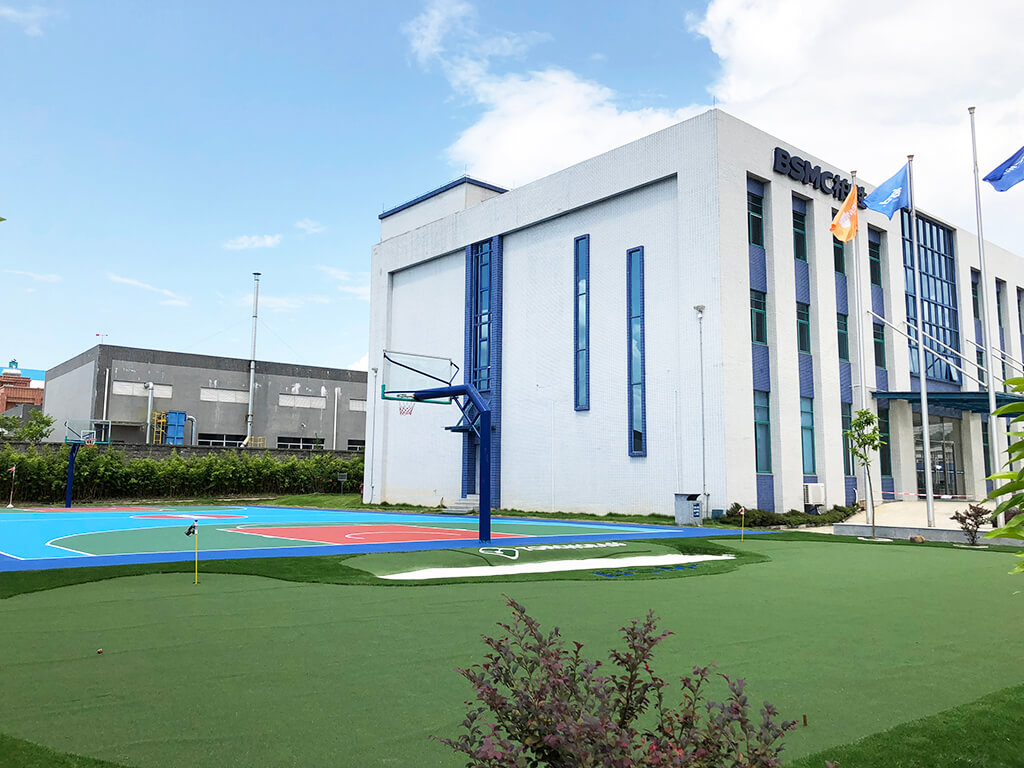 生産基地小型高爾夫球場